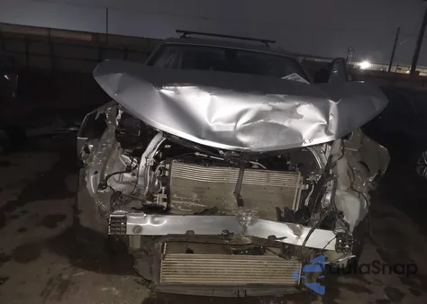 2018 Chevrolet Equinox Lt z USA, uszkodzony, nr VIN 2GNAXJEV0J6223830